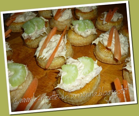 Vol-au-vent-con-salsa-tonnata-e-verd[26]