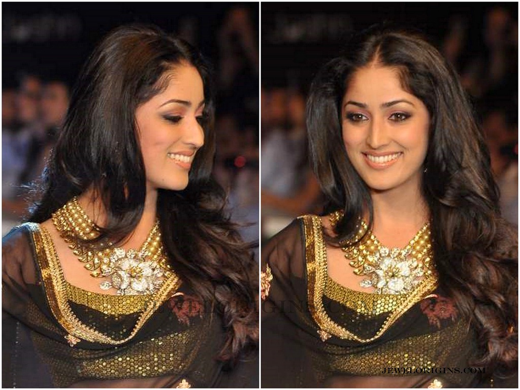 [Designer_Jewellery_%2540_IIJW2012%255B4%255D.jpg]