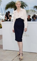 tilda-swintonattends-cannes-look-dia