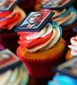 [madame%2520taussads%2520cupcakes%255B21%255D.jpg]