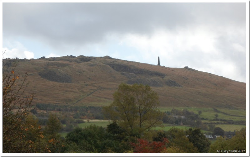 SAM_3975 Obelisk above Uppermill SAM_3975 Obelisk above Uppermill