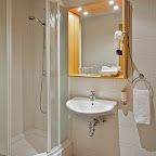 Skjaldbreid-shower.jpg