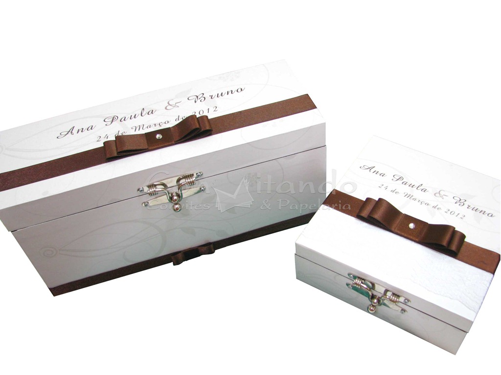 [CAIXA-DOCES-E-VINHO-COM-FECHO%255B7%255D.jpg]