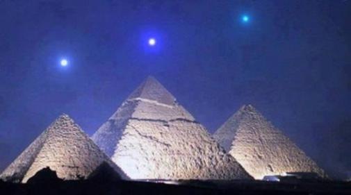 Alinhamento Planetário com as Pirâmides de Gizé 3 dezembro 2012  ufos ufo extraterrestres ovnis