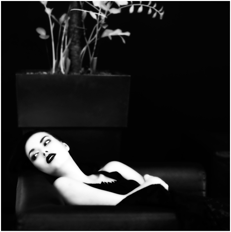 Inside her box, Aleksander Smid Inside her box, Aleksander Smid