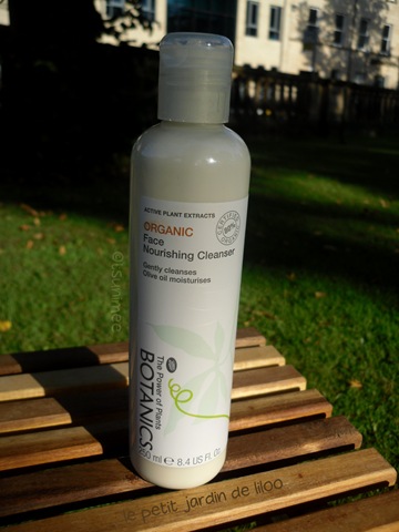 [01-botanics-olive-oil-cleanser%255B4%255D.jpg]