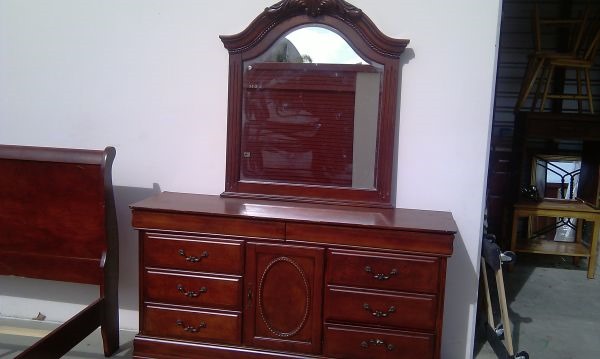 [King_Sleigh_Bed_03%255B3%255D.jpg]