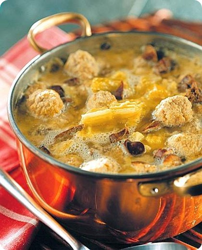 zuppa di cardi con polpettine di cardi zuppa di cardi con polpettine di cardi