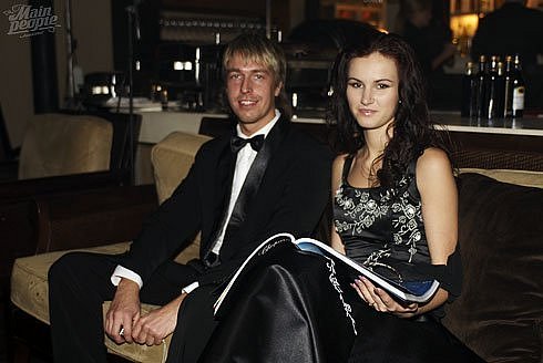 Alex Lesli Pua Another Photo With Exgirlfriend, Alex Lesley