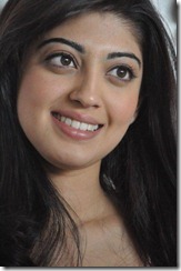 actress_pranitha_latest_gorgeous_photo