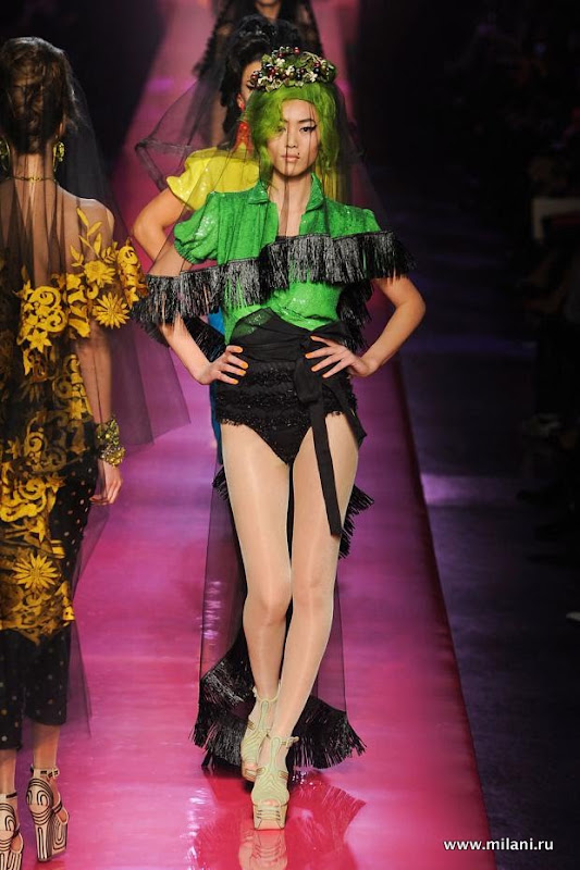 jean-paul-gaultier-haute-couture-spring-2012-pfw150.jpg