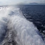 Les impressionnants jets d'eau des moteurs de l'Express des Îles