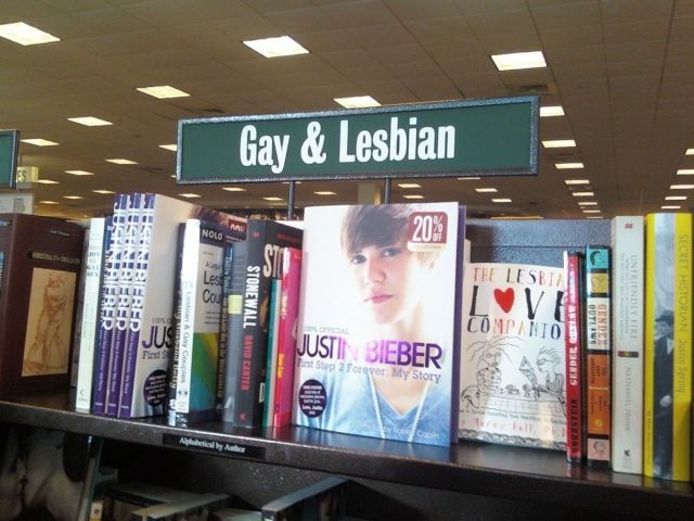[funny-pictures-gay-and-lesbian-books%255B6%255D.jpg]