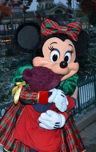 [Disney-Monday24.jpg]