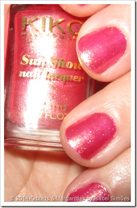 Sun Show Nail Lacquer na cor 470 Dainty Passion Fruit da KIKO Sun Show Nail Lacquer na cor 470 Dainty Passion Fruit da KIKO