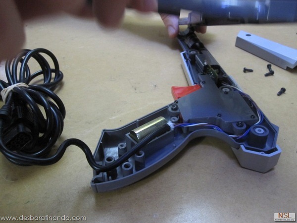 nintendo-zapper-laser-desbaratinando (3) nintendo-zapper-laser-desbaratinando (3)