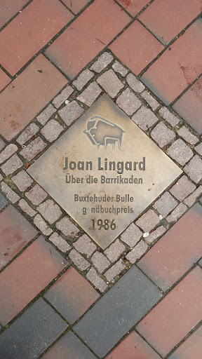 Buxtehuder Bulle Joan Lingard