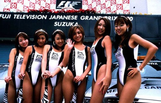 [sexy-pit-girls-racing-27%255B2%255D.jpg]