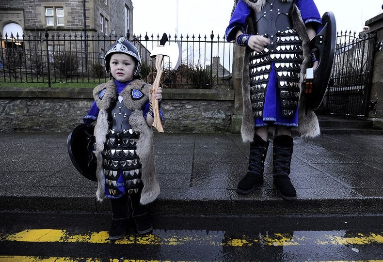 up-helly-aa-14 up-helly-aa-14