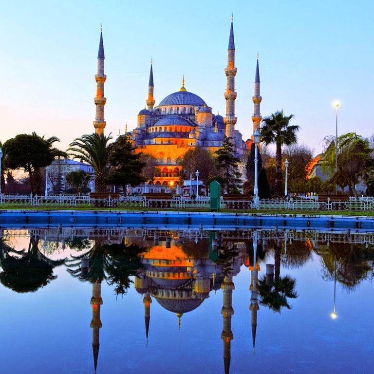 [Blue_Mosque_Istanbul_Turkey3.jpg]