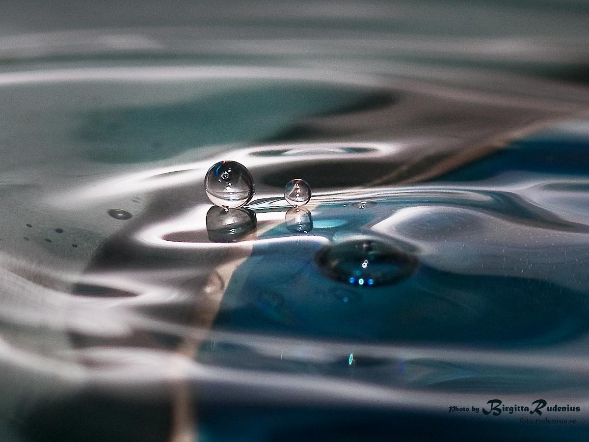 [water_20111108_droplets1%255B2%255D.jpg]