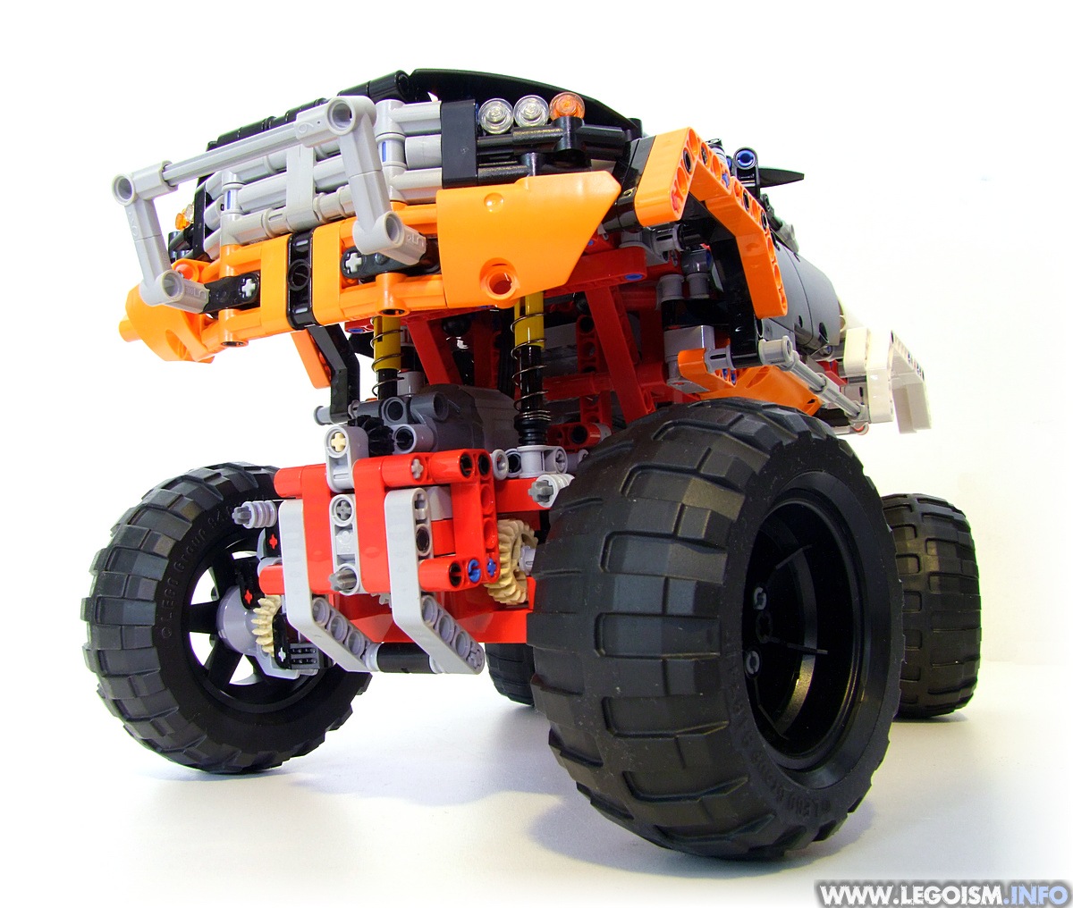 [Lego-9398-Review-Pose%255B3%255D.jpg]