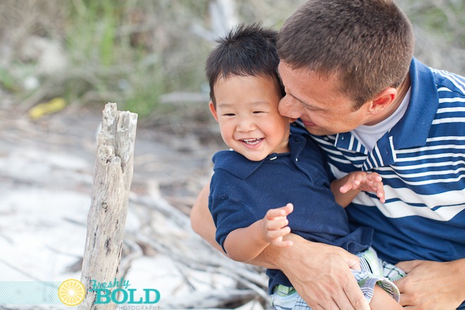 [Family%2520Beach%2520Portraits%2520by%2520Freshly%2520Bold-0062%255B3%255D.jpg]