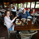 Almoçando - Francis Ford Coppola Vineyard - Sonoma Valley, California, EUA