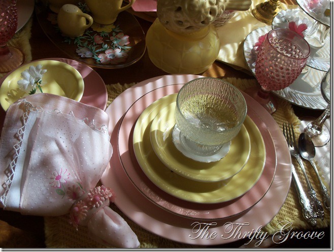 [pinkandyellowtable018_thumb_thumb34.jpg]