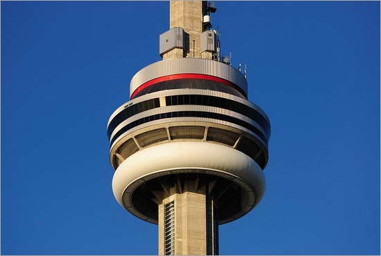 550px-CN_Tower_1