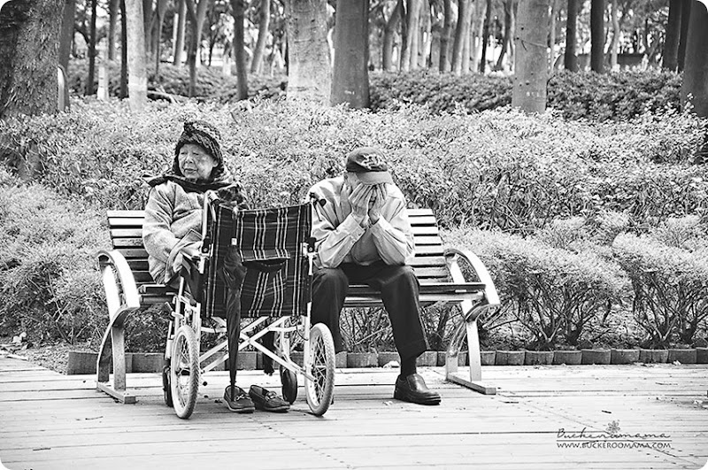 Old-couple-(1) Old-couple-(1)