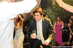 Fotos do evento Maria Isabel e Marcio. Foto numero 2061. Fotografia (fotografias) das fotógrafas profissionais Carla Camp e Vivi Peres, de São Paulo, SP, que, usando o fotojornalismo, fazem fotos de casamento (fotografia de casamento), fotos infantil (fotografia de crianças), fotos corportativas (fotografia empresarial), fotos de 15 anos (fotografia de 15 anos), fotos de bodas (fotografia de bodas), fotos de grávidas (fotografia de gestantes), fotos de aniversários (fotografia de aniversário), fotos de eventos sociais, foto autoral, fotos de família, fotos de festas e ensaios fotográficos. fotos casamento são paulo de sao video sp filmagem para noivas sampa 15 anos festa infantil crianças aniversario infantis foto videos e madrinhas buquê rosas enfeite imagens grávida convites individuais