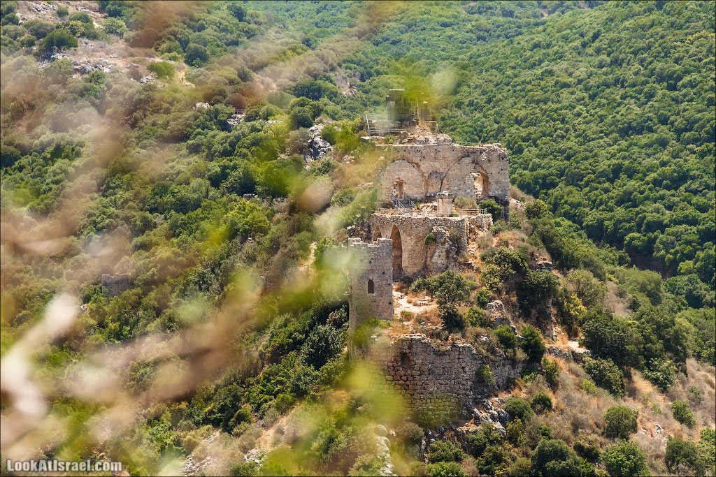 LookAtIsrael.com: Замок Монфорт (foto israel фото путешествия природа крепости и замки история галилея )