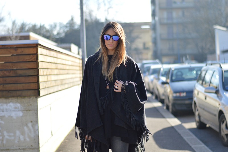 Rinascimento cape, Fornarino Blanca jeans, Fornarina Jeans, Oakley, Oakley Sunglasses, Zara, Zara shoes, Zara ankle boots, Givenchy Bag, Givenchy bygatti bag, Nixon, Nixon watch, Mia Gioia, Fashion Blogger, Italian fashion blogger, Fashion blogger italiane, migliori fashion blogger italiane, fashion blogger firenze, regali per San Valentino, Gioielli di San Valentino, Elisa Taviti, My Fantabulous World