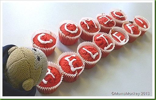 Comin Relief red nose cup cakes 2013 Comin Relief red nose cup cakes 2013