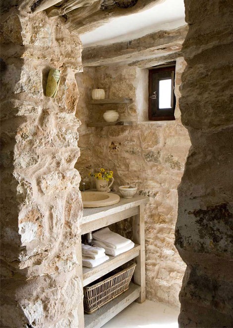 [mediterranean-stone-style-bathroom5.jpg]