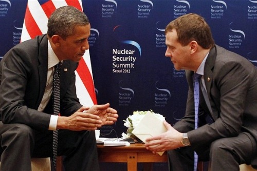 [Obama-Medvedev-Caught-on-Hot-Microphone-01%255B3%255D.jpg]