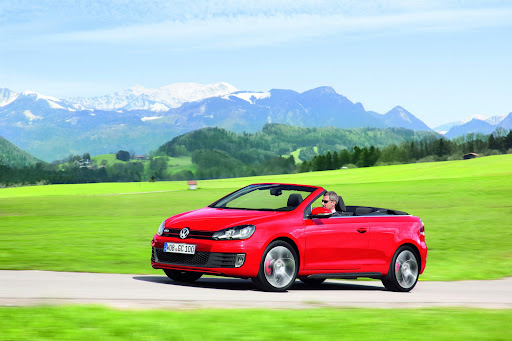 2013 Volkswagen Golf GTI Convertible Images and Videos 