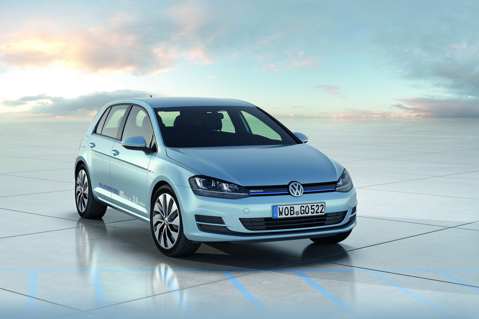 [2013-VW-Golf-BlueMotion-1%255B2%255D.jpg]