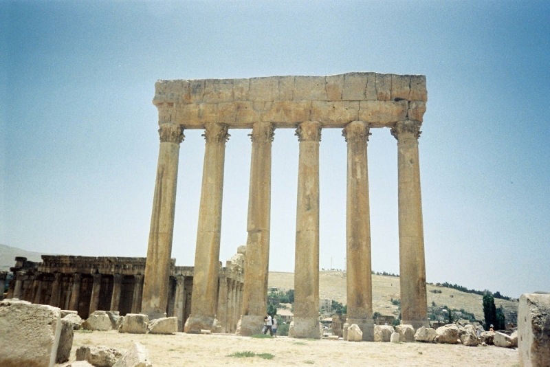 [L08_Baalbek2.jpg]