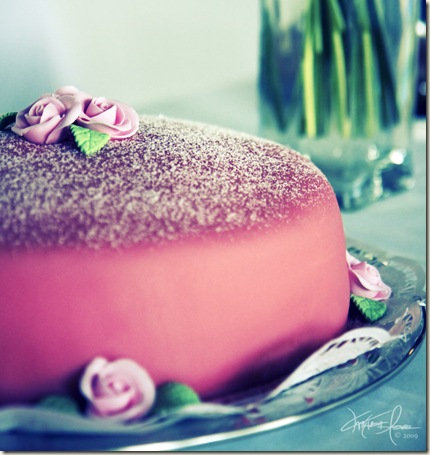 Cake_for_Princesses_by_Korpinkynsi