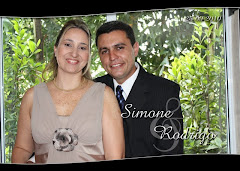 Album (digital) de fotos de Simone&Rodrigo. Fotografias digitais de Adriana Pimenta Produções, que faz foto e vídeo de casamentos, aniversários e eventos em geral, bem como fotoprodutos, fotolivros e álbuns diagramados. Atua em São Paulo. fotos de casamento sao paulo sp para fotografia são fotografos casamentos festa infantil crianças aniversario fotoprodutos filmagem foto album social digital casais em videos
