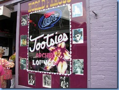 9652 Nashville, Tennessee - Discover Nashville Tour - downtown Nashville Broadway Street - Tootsies Orchid Lounge 9652 Nashville, Tennessee - Discover Nashville Tour - downtown Nashville Broadway Street - Tootsies Orchid Lounge