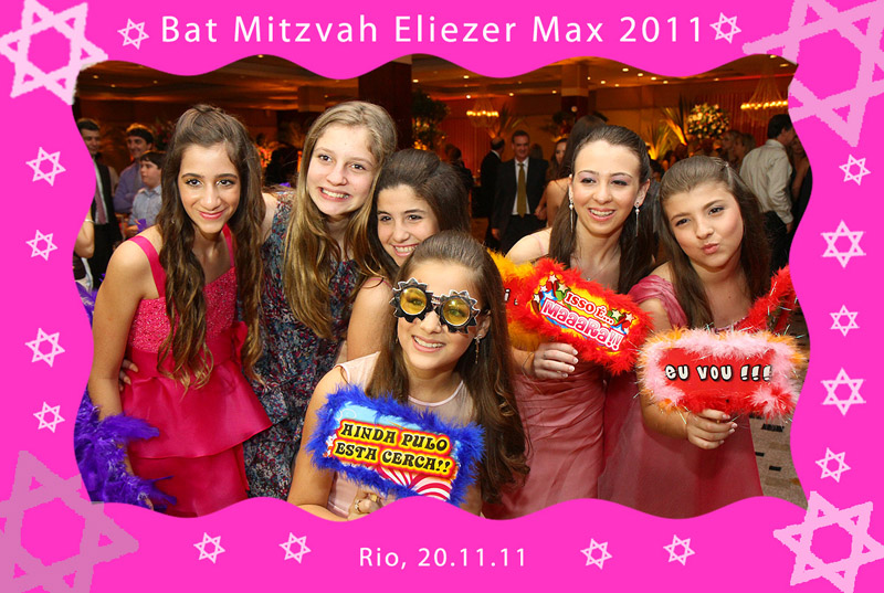 Fotos de Bat Mitzvah Eliezer Max - 20.11.11. Foto numero 03 da Social Click Fotografia Digital, do Rio de Janeiro, RJ, que faz fotos divertidas, fotos malucas, fotos com fantasias, fotos na hora, fotografia maluca, fotografia divertida com molduras personalizadas. foto digital album de assinatura ao vivo roberto cohen brinde social click fotos divertidas malucas maluca animadas animado fotografa casamentos fotógrafo casamento fotografia site eventos