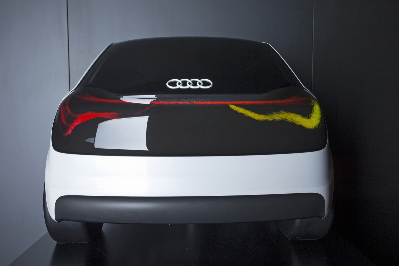 [Audi-CES-2013-18%255B2%255D.jpg]