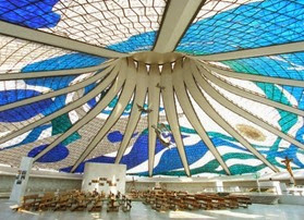 Catedral Metropolitana, interno - Oscar Niemeyer, Brasilia Catedral Metropolitana, interno - Oscar Niemeyer, Brasilia