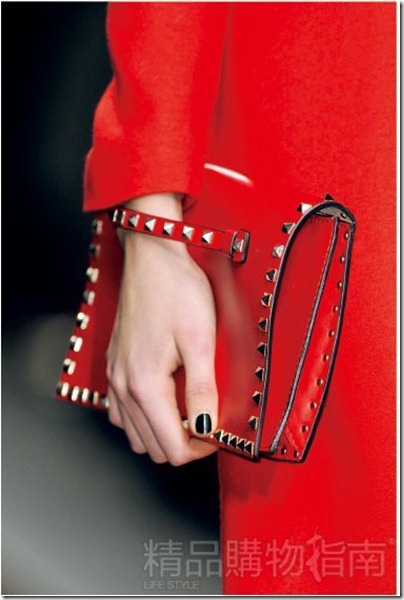 Valentino-fashion-bracelet-bag-1