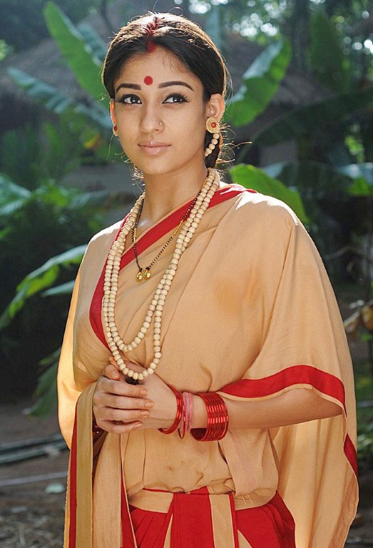 [nayanthara_seetha_sri_rama_rajyam%255B3%255D.jpg]