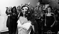 Fotos do evento Casamento Karen e Reynaldo no Recanto do Barão. Foto numero 24 da cerimonialista Liliane Cariello, do Rio de Janeiro, RJ, que faz cerimonial de casamentos, cerimonial de eventos, cerimonial de festas, cerimonial de 15 anos, cerimonial de bodas, cerimonial de eventos sociais, cerimonial de aniversários, decoração de casamento, decoração de festas de 15 anos, decoração de eventos sociais, decoração de aniversários, buffet de casamento, buffet de 15 anos, buffet festas, buffet eventos e assessoria cerimonial. cerimonial casamento cerimonialista eventos casamentos rio festa buffet 15 anos niteroi festas de janeiro rj revista fotos decoração mesa arranjos flores ar livre
