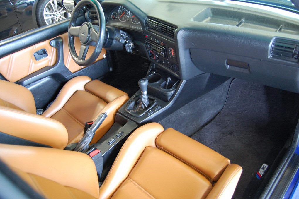 [BMW-M3-E30-Touring-137%255B2%255D.jpg]